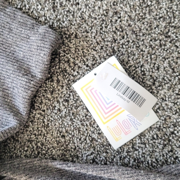 LulaRoe cardigan - Picture 2 of 3